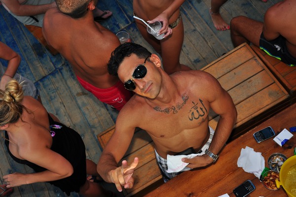 Champagne Showers @ Edde Sands